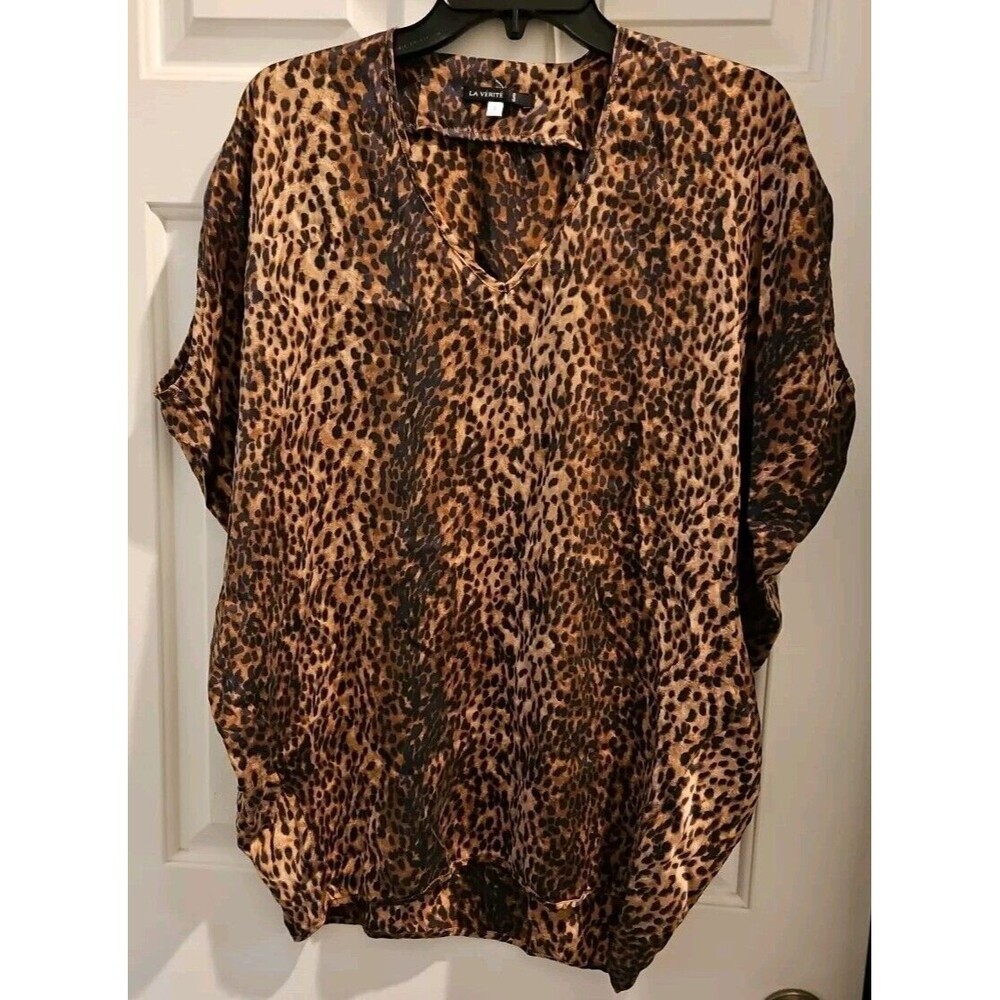 La Verite Light Top Womens Small Leppard Print Animal Flutter Sleeves